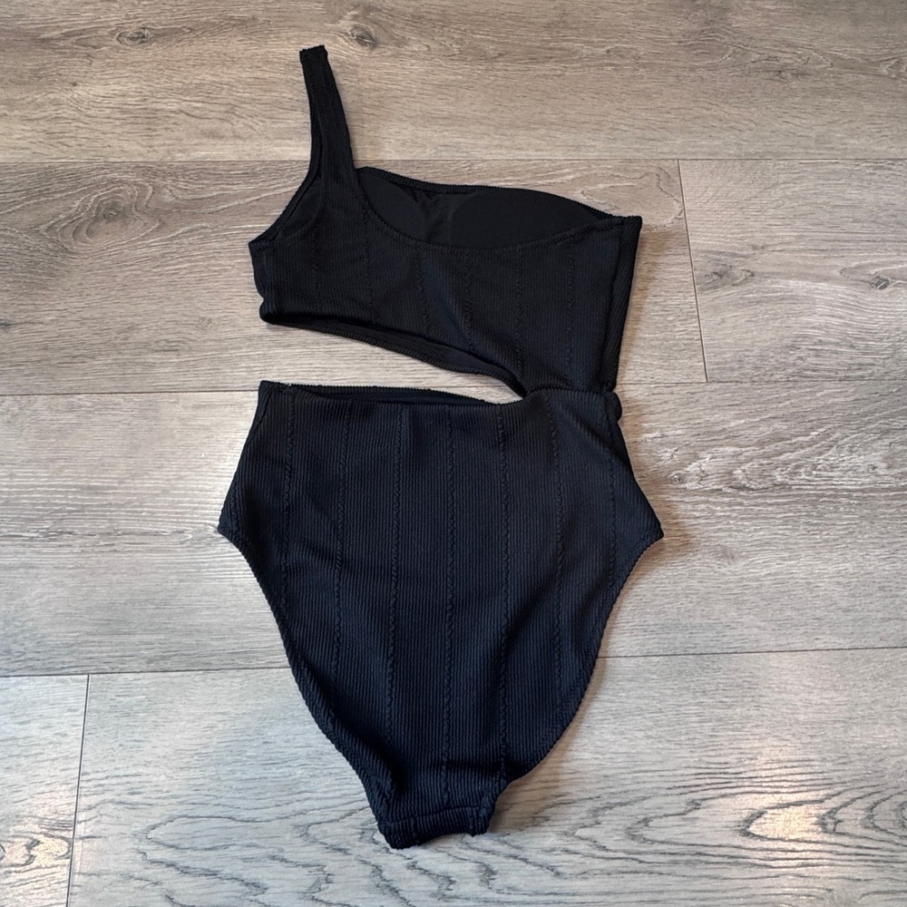 Aerie Black One Shoulder Cutout Textured Ribbed One Piece Swimsuit Size XSmall